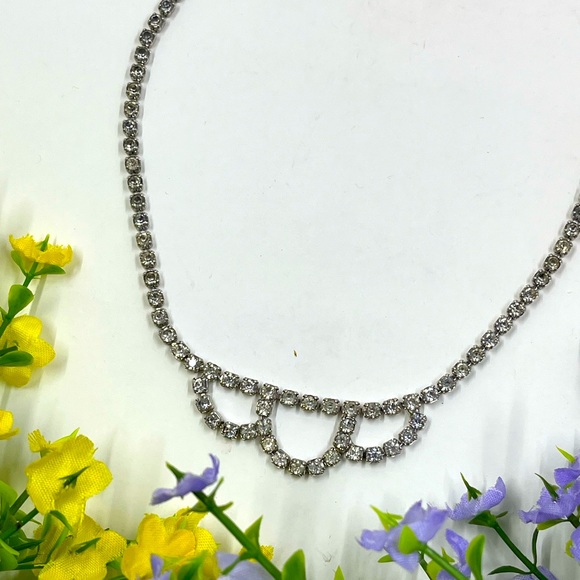 Crystal Rhinestone Vintage 14 Inch Choker Necklace - Picture 2 of 5